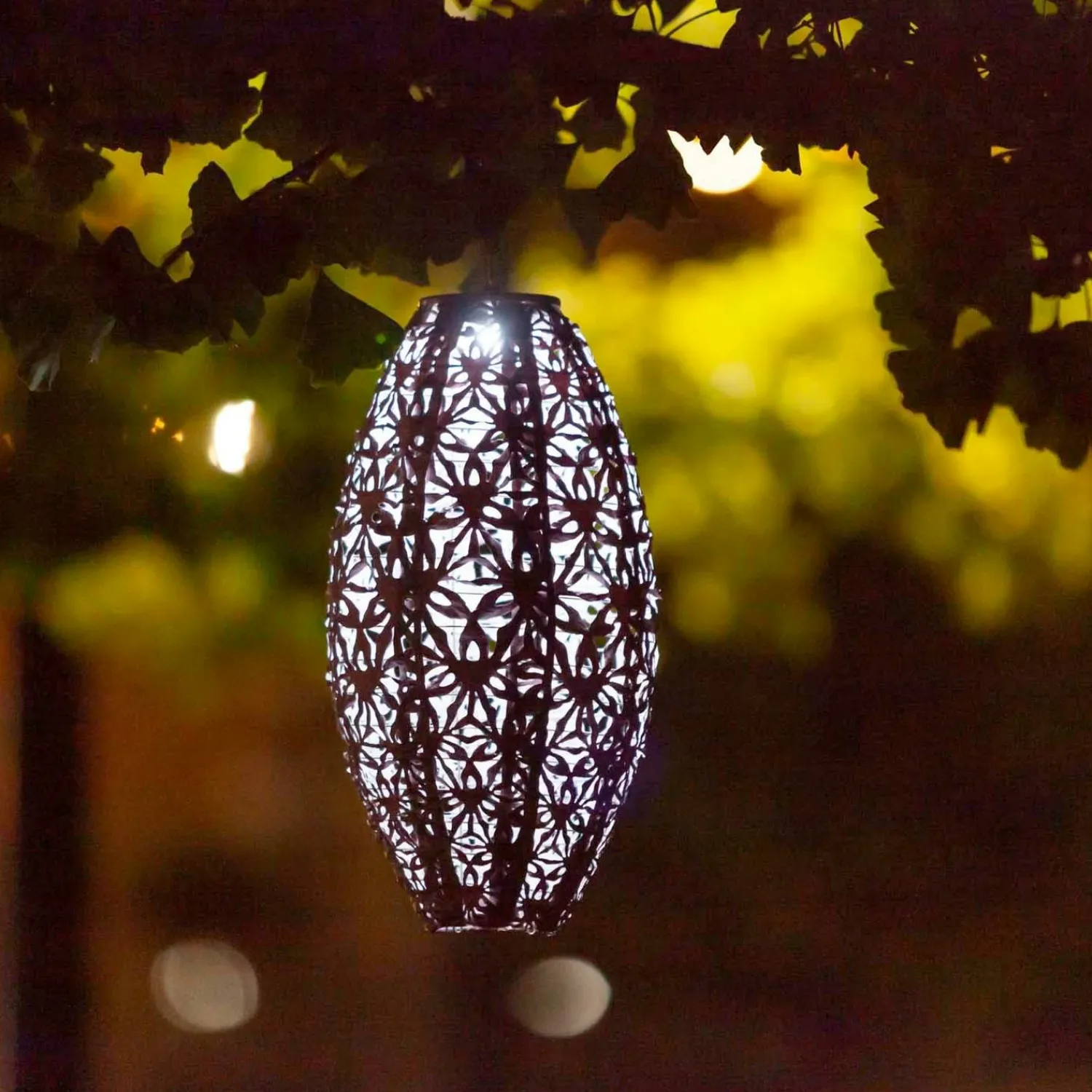 blush_solar_pod_lantern___1.webp Blush Solar Pod Lantern - 15">Roger's Gardens New